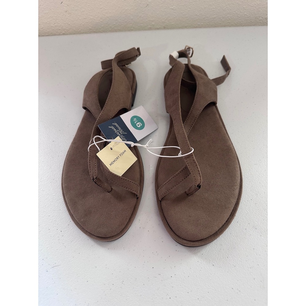 Universal Thread Womens Taupe Brown Strappy Memory Foam Sandals Size 9.5 NEW